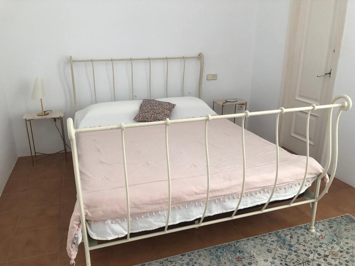 Family Homefromhomees Сан Фелиу де Гиксолс Екстериор снимка